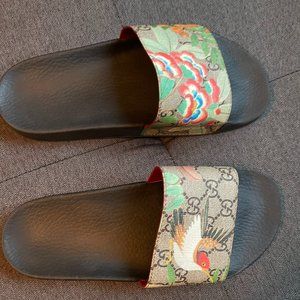 Gucci Authentic Slides